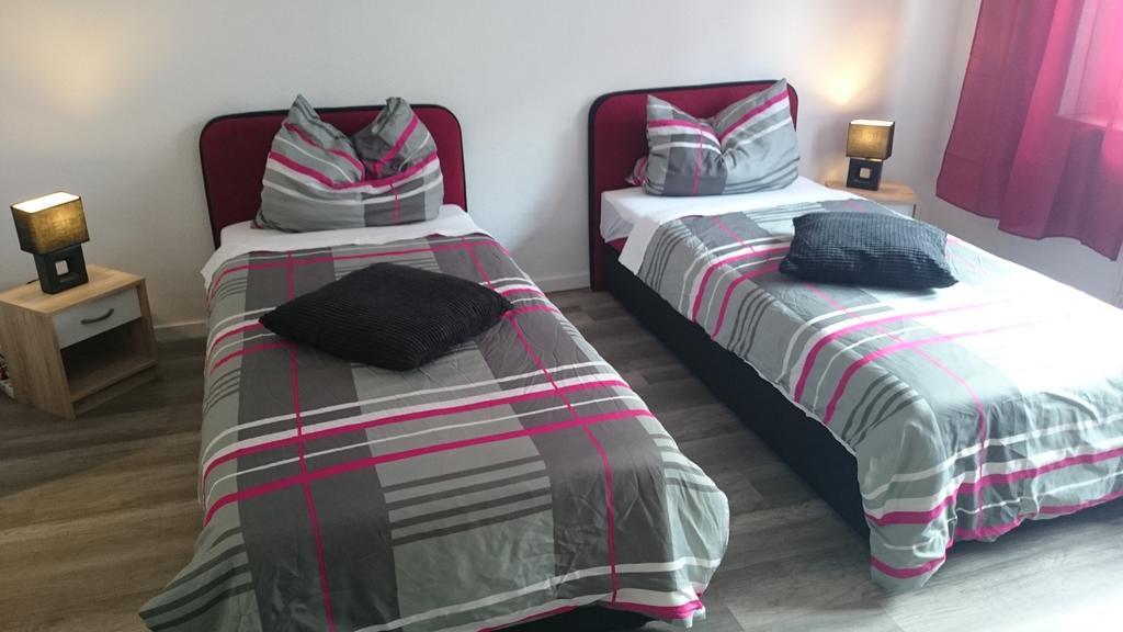 Appartment Am Nordpark بوروسيا مونشنغلادباخ المظهر الخارجي الصورة